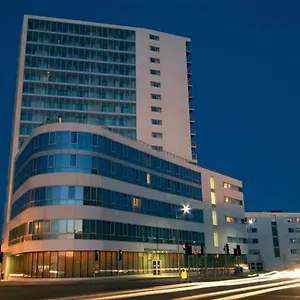 https://metro-apartments-airport.dublin-hotelsweb.com